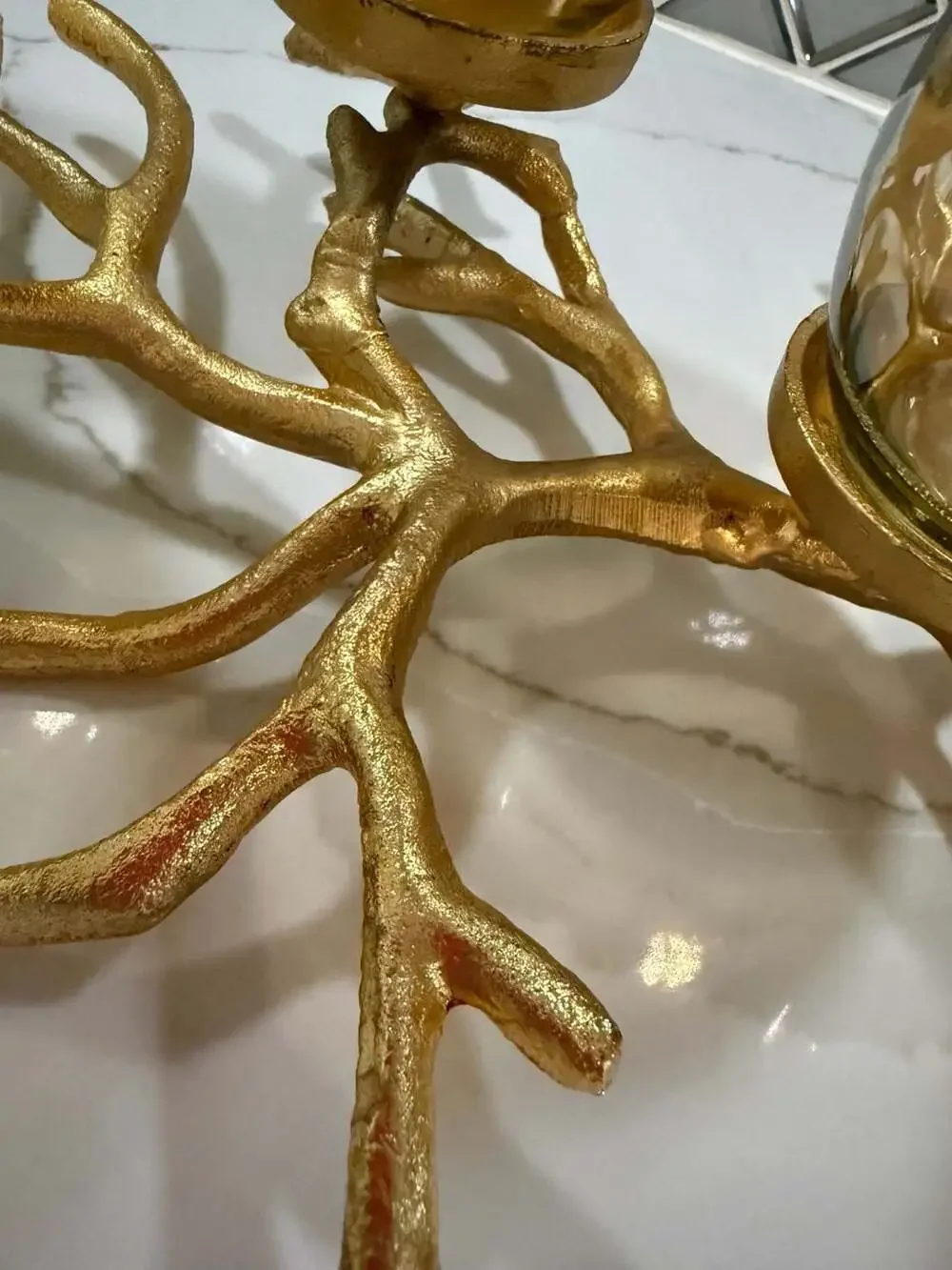 Gold Branch-Style Tabletop Tealight Candle Holder with 5 Amber Glass Votives